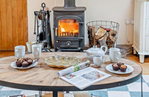 Cwmdu House | Llewenau-Draw Farm - The Barn