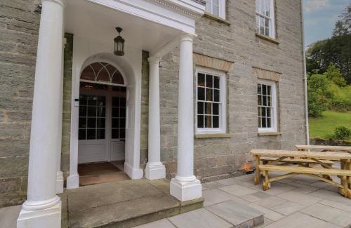 Llanwrtyd Wells House | Llwynderw Hall