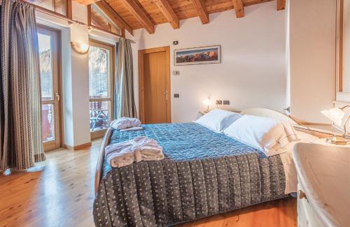 Tache Hotel | Lo Scoiattolo Hotel