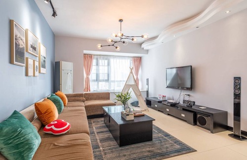 Xiangzhou District Apartment | Locals Boutique Apartment Qianshan No.12