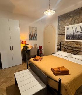 Castellabate Historic Centre Apartment | Locanda Badia Residenze Iride e Celeste