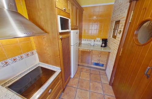 El Tiemblo House | Located in the village: AA/CC electric fireplace wifi wifi hydro cabin pets allowed