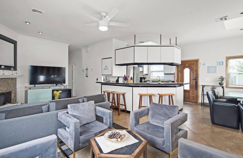 South Mission Beach House | LOCATION AND VALUE! 6 Bedrooms, 4 Bathrooms, 3 Parking Spots, with Water Views