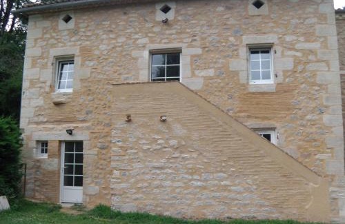 Noaillac House | Location meublée au milieu d'un écrin de verdure Aux vieux fours