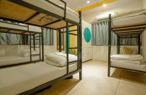 Santacruz West Hostel | Locomo Hostel Express - Stay Work Eat