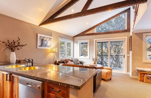 Perisher Valley Apartment | Lodge Chalet (for 4), The Stables Resort Perisher