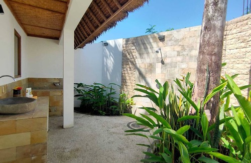 Selong Belanak House | LODGE INDIVIDUAL VIP WITH TERRACE WITH GARDEN VIEW