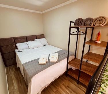 Santa Cruz Apartment | Loft novo, colchões com massagem, mobiliado e aconchegante