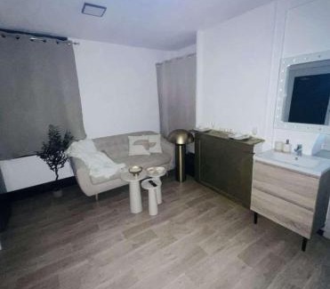 Saint-Acheul Apartment | Loft ravissant 45m2 Jacuzzi RVB NIGHT 2