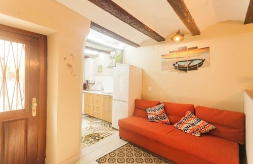 Barrio del Carmen Apartment | LOFT UNDER HOUSING CENTER OF VALENCIA- CIUTAT VELLA