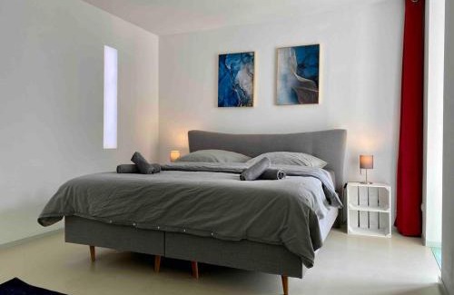 Charlottenburg Apartment | Loft With Pool Table, Kitchen Island & Gallery