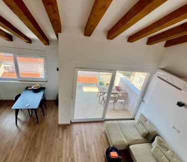 Island Hvar Apartment | Loft with Sea and Fortress View Central Hvar