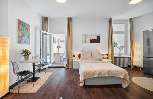 Lichterfelde Apartment | Loftly 5min zu Fuß Charite - 45m2 - Self Check-In - 300mbit