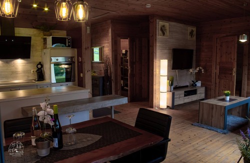 Oberkail House | Log Cabin 'Eifel' with Private Garden and Wi-Fi