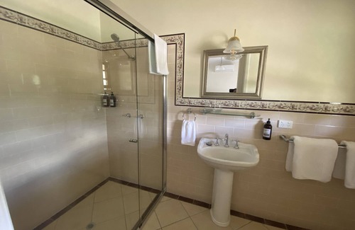 Stanthorpe Bed & Breakfast | Logger's Rest