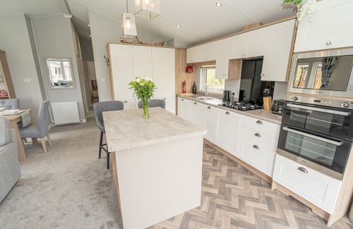 Kendal Cottage | Loluke Lodge on The Lake