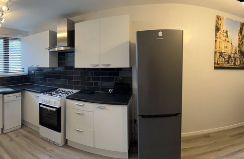 Woolwich House | *Londonn*Contractorsn*Long Staysn*Tourists/Visitorsn*Remodeledn*Homely
