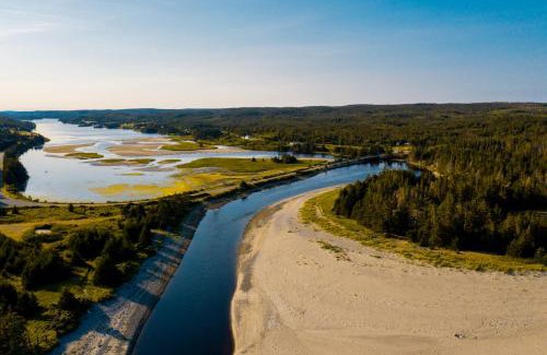 New Harbour Resort | Lonely Rock Seaside Bungalows