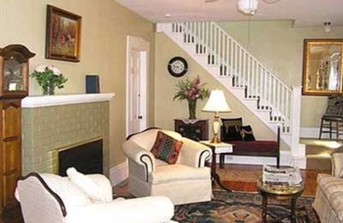 Centerville Bed & Breakfast | Long Dell Inn