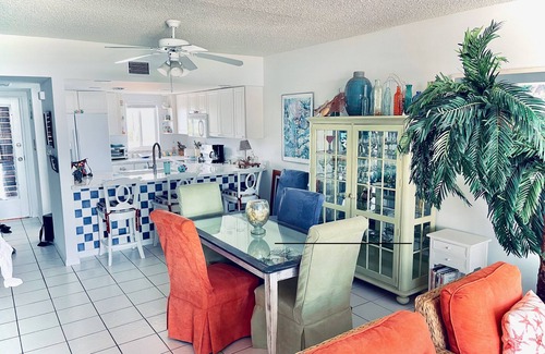 Layton Condo | Long Key florida,Beachfront Paradise, two bedroom ,3.5 bath, on Ocean, with Pool