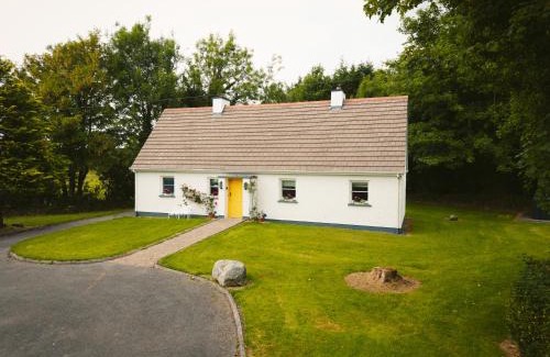 Ennybegs House | Longford Holiday Yellow Star Self-Catering Cottage