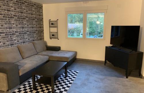 Crehange House | Lonora paddock