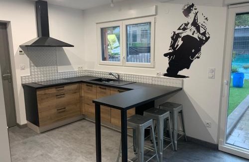 Crehange House | Lonora paddock