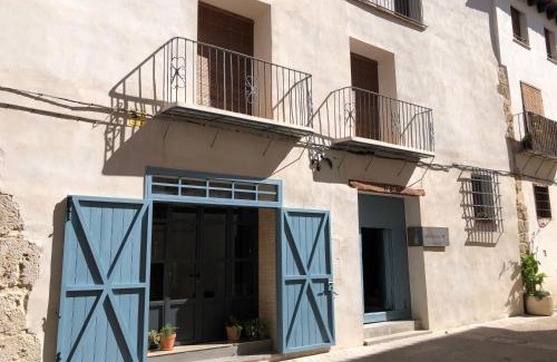 Requena House | Los Canilleros