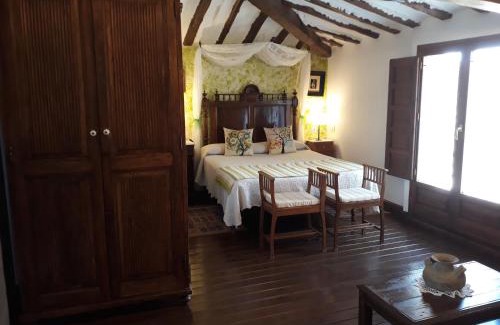 Cuzcurrita de Rio Tiron House | Los Colmenares