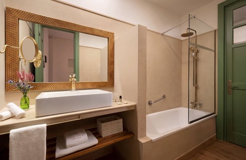 Santa Cruz Hotel | Los Seises Sevilla, a Tribute Portfolio Hotel