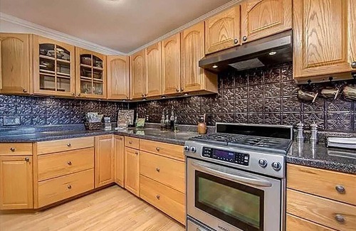 Canton Apartment | Lost Cove Lodge | Private Hot Tub w/Mountain View