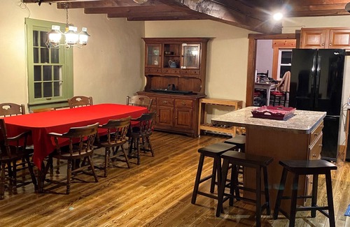 Spring Mills House | Lost Dutchman Mountain Retreat - Main House