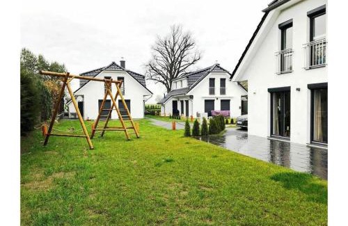 Breege House | Lotsenhaus Comfortable holiday residence