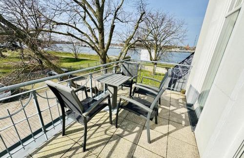 Hohe Dune Apartment | Lotsenhaus, Suedblick, ein Traum