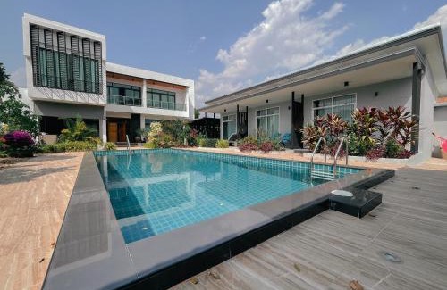 Buriram House | Lotus Lake View