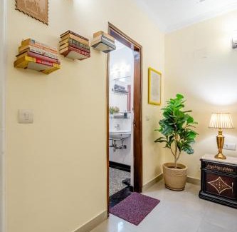 East of Kailash Apartment | Lotus Temple 2BHK Penthouse 2700 sq ft