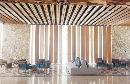 Senggigi Hotel | Louis Kienne Resort Senggigi