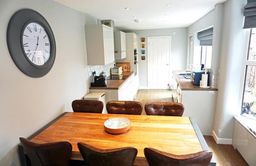 Lincoln House | Love Lane Villa