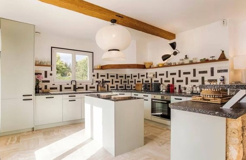 Saint-Etienne-la-Thillaye House | Lovely spacious villa with sauna pool and garden