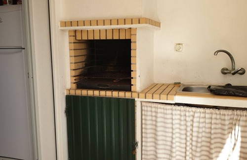 Mexilhoeira da Carregacao Apartment | Lovely apartment in a fishing village. Algarve Portugal