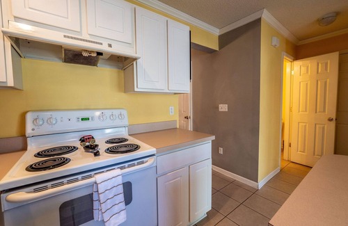 North Charleston House | Lovely 2bd/2.5bath Centrally Located