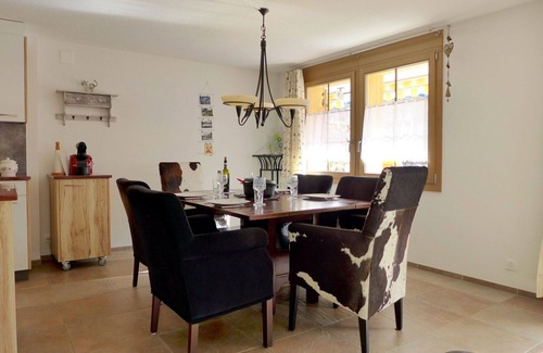 Kandersteg Apartment | Lovely apartment for 4 people with WIFI, TV, terrace and panoramic view