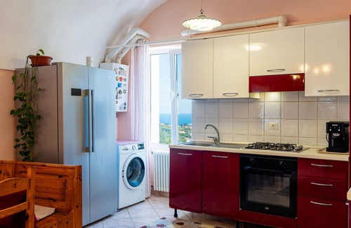 Castellaro Apartment | Lovely apartment for 4 guests with WIFI and pets allowed