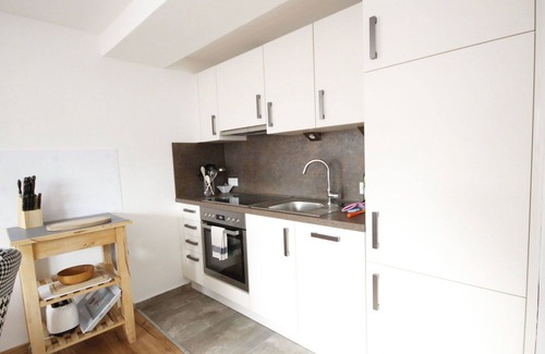 Pians Apartment | Lovely apartment for 4 people with WIFI, TV and balcony