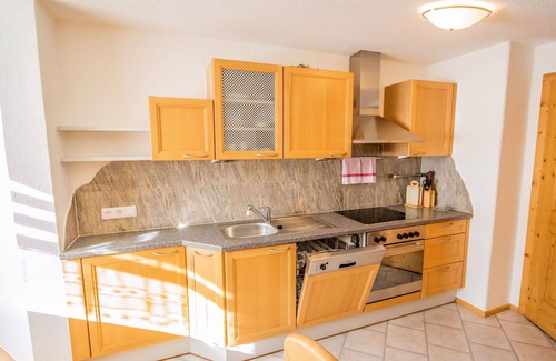 Umhausen Apartment | Lovely apartment for 4 people with WIFI, TV and balcony