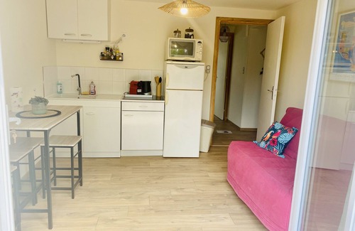 Ouches Apartment | Lovely apartment in Côte Roannaise village.