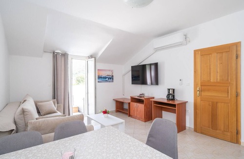 Komolac Apartment | Lovely apartment in Dubrovnik with WiFi