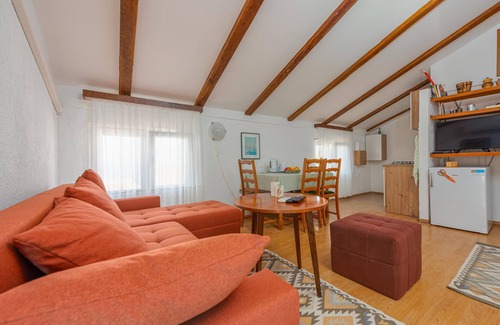 Potocnica Apartment | Lovely apartment in Potocnica with WiFi