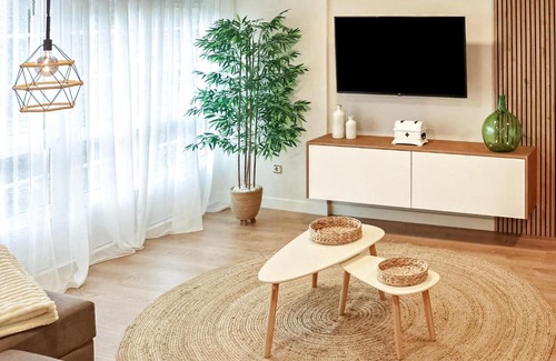 Vimianzo Apartment | Lovely Apartment In Vimianzo With Wifi