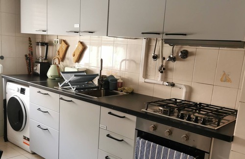 Sacavem Apartment | Lovely Apartment - Near Lisbon Airport. 10 mins Drive from Lisbon Airport.